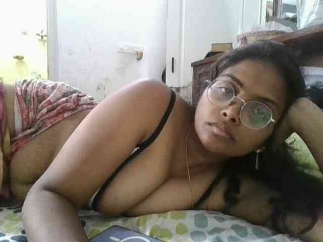 ShruthiIndian56 webcam