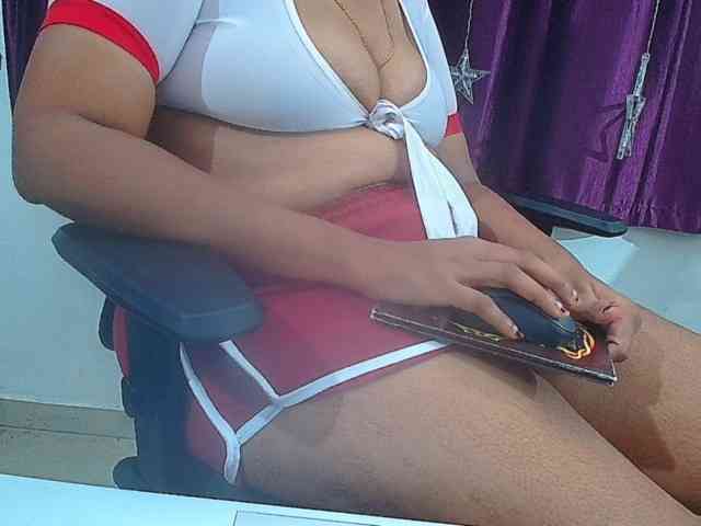 ShruthiIndian56 webcam