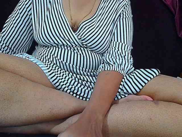 ShruthiIndian56 webcam