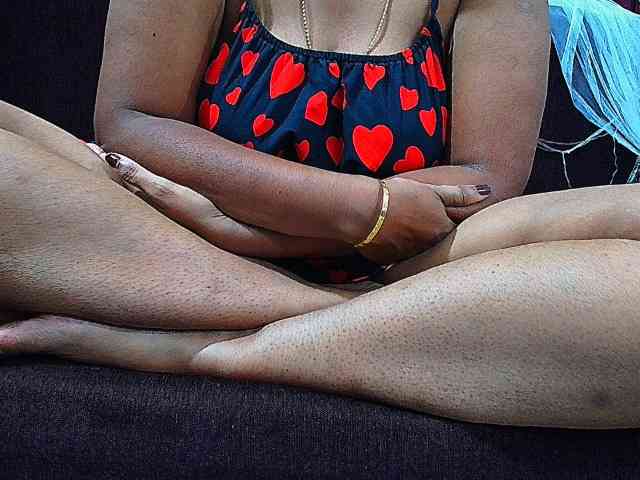 ShruthiIndian56 webcam