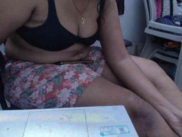 ShruthiIndian56 webcam
