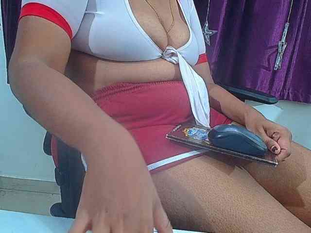ShruthiIndian56 webcam
