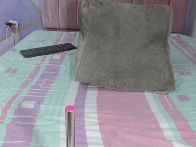 PaolaStone webcam