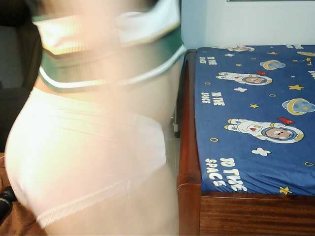 girl30slutty's BongaCams show and profile