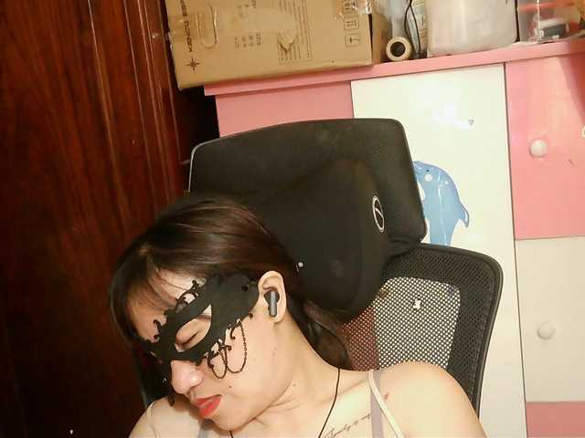 Preview of girl30slutty