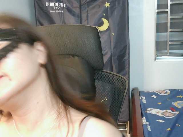 girl30slutty's BongaCams show and profile