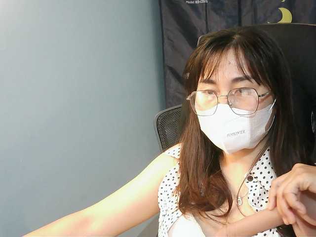 girl30slutty's BongaCams show and profile