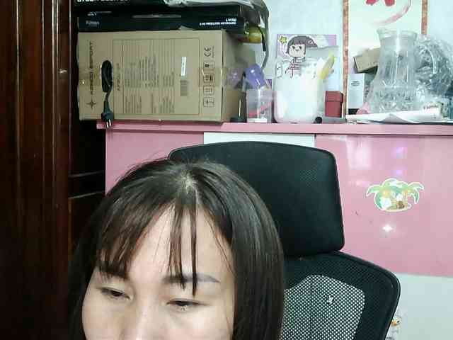 girl30slutty webcam