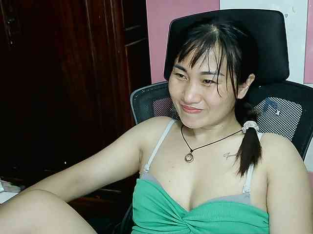 girl30slutty webcam