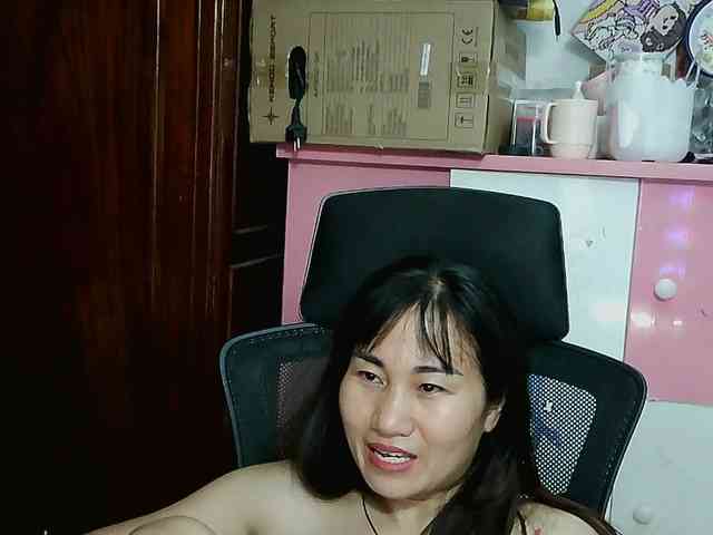 girl30slutty webcam