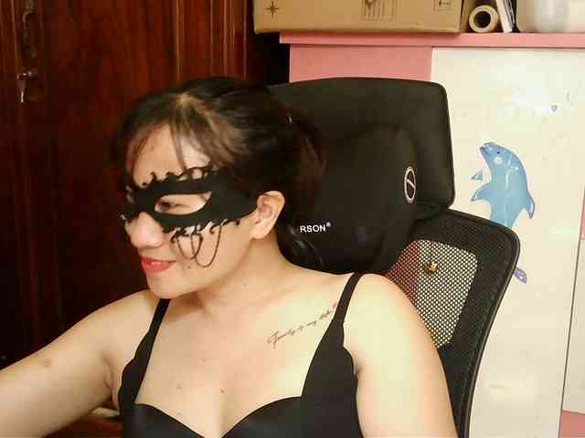 girl30slutty webcam