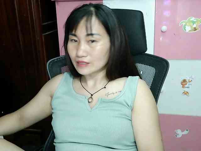 girl30slutty webcam