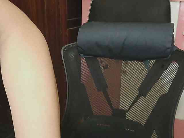 girl30slutty webcam