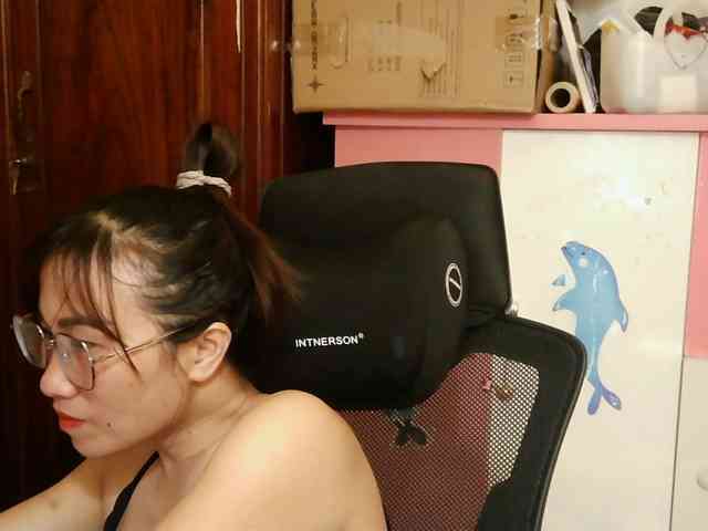 girl30slutty webcam