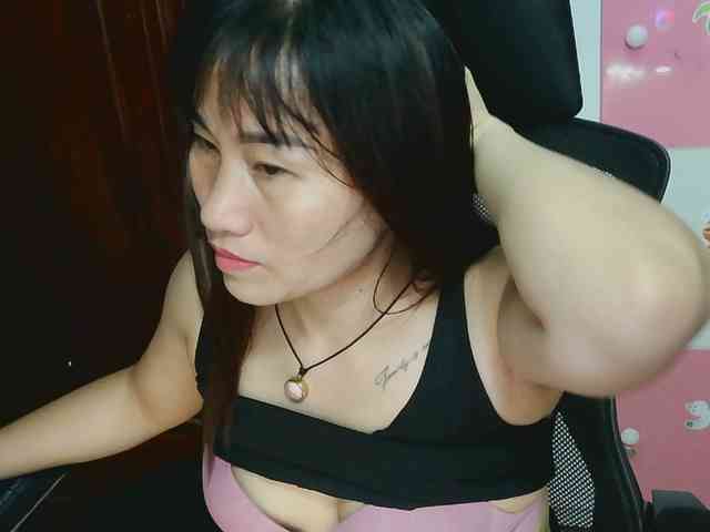 girl30slutty webcam