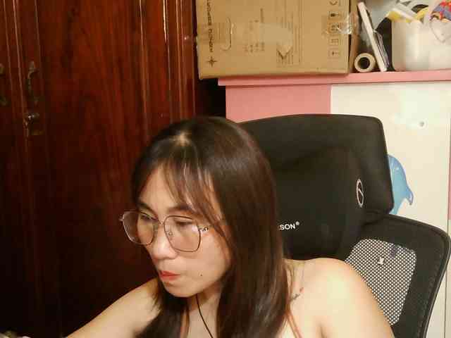 girl30slutty webcam