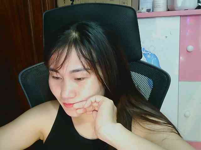 girl30slutty webcam