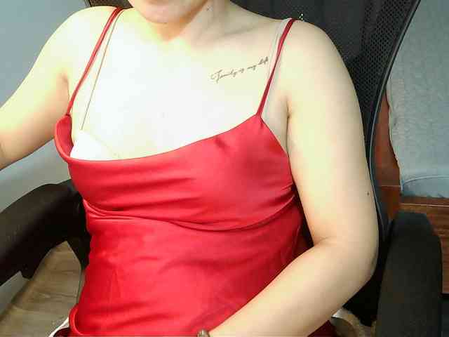 girl30slutty's chatroom