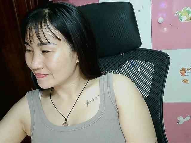 girl30slutty webcam