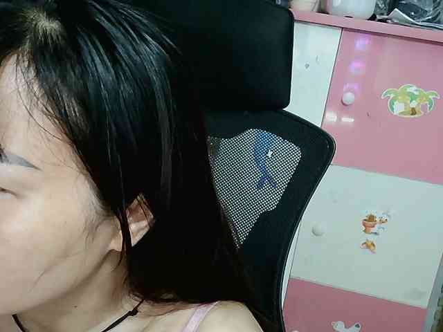 girl30slutty webcam