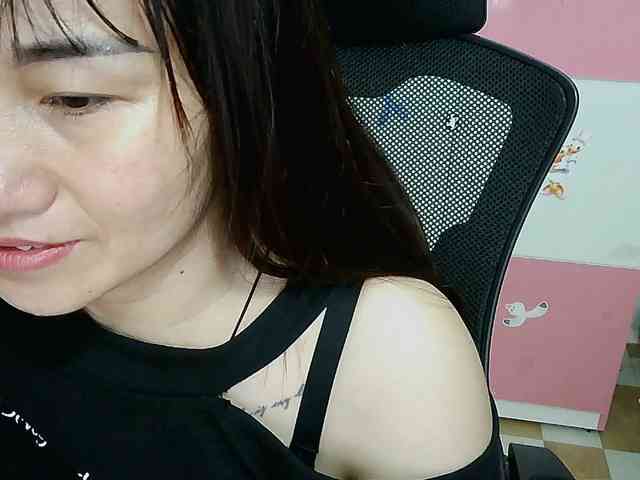 girl30slutty webcam