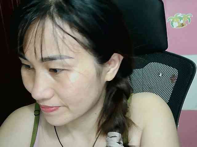 girl30slutty webcam