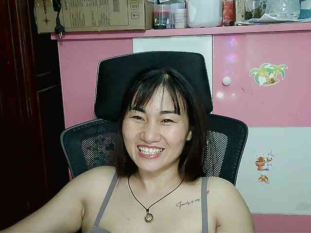 girl30slutty webcam