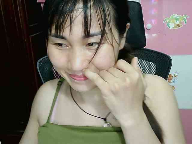girl30slutty webcam