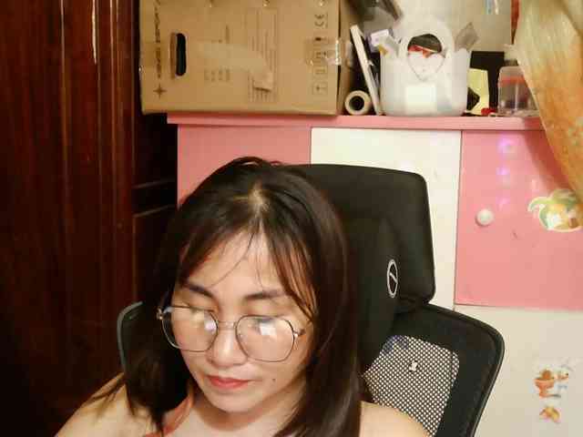 girl30slutty webcam