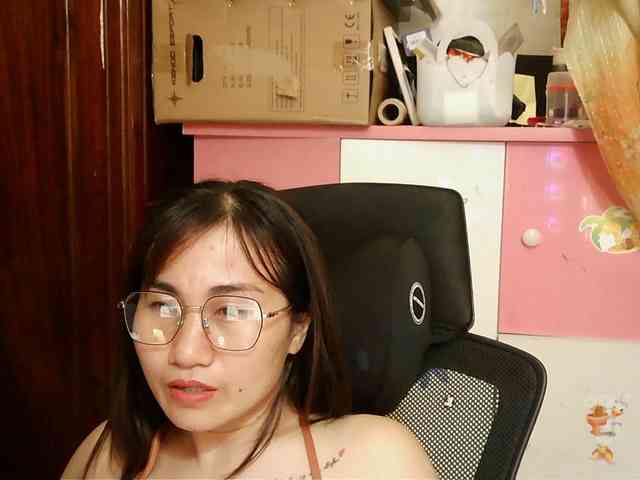 girl30slutty webcam