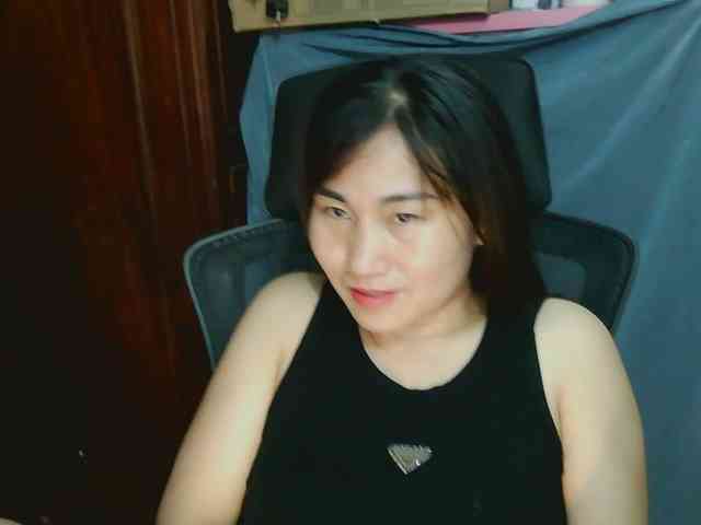 girl30slutty webcam