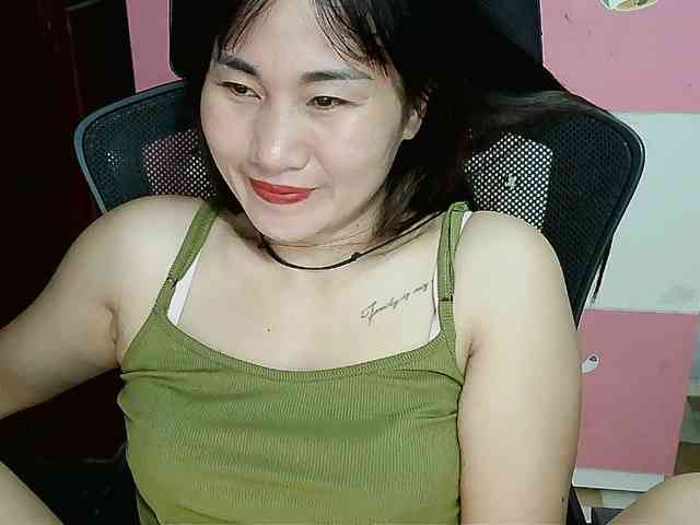 girl30slutty webcam