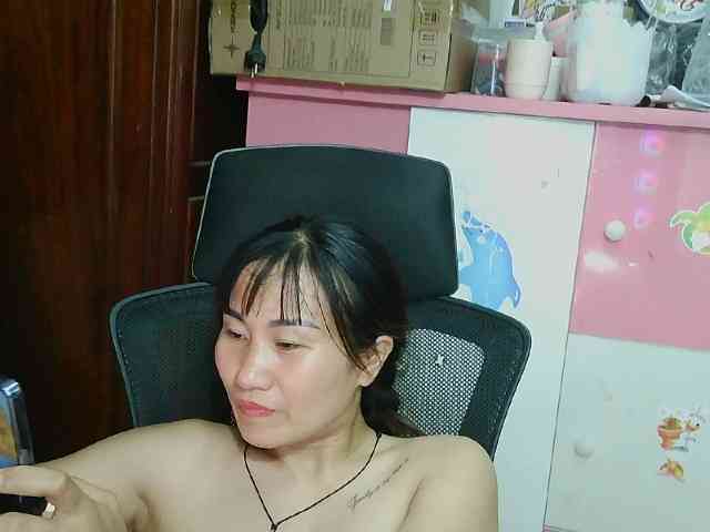 girl30slutty webcam