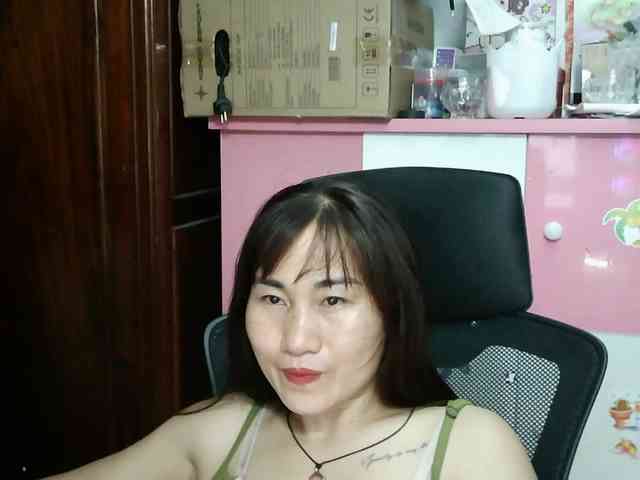 girl30slutty webcam