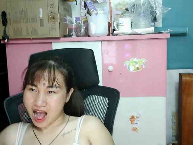 girl30slutty webcam