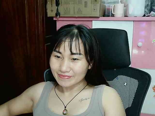 girl30slutty webcam