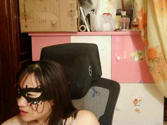 girl30slutty webcam