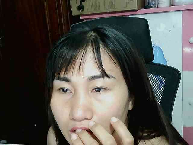 girl30slutty webcam