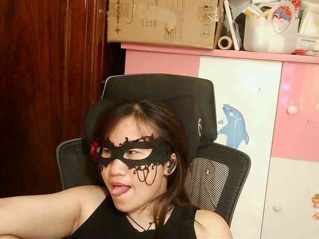 girl30slutty webcam