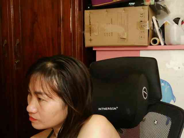 girl30slutty webcam