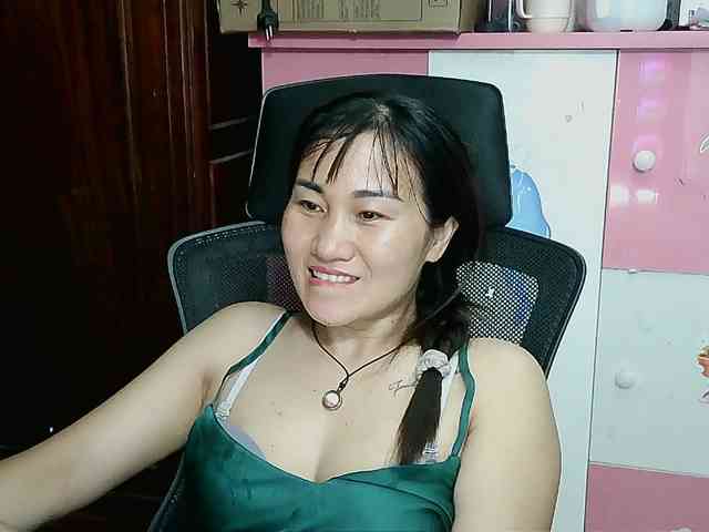 girl30slutty webcam