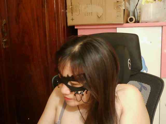 girl30slutty webcam