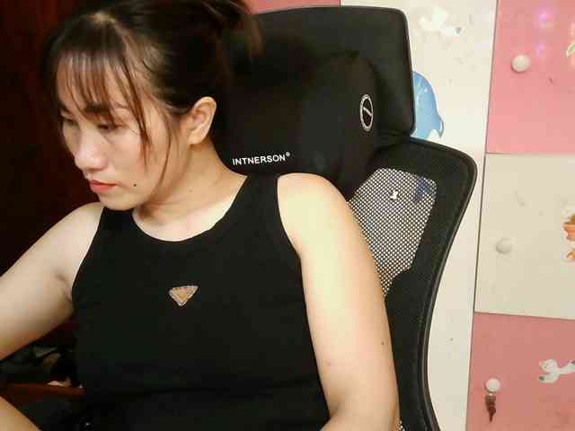 girl30slutty webcam