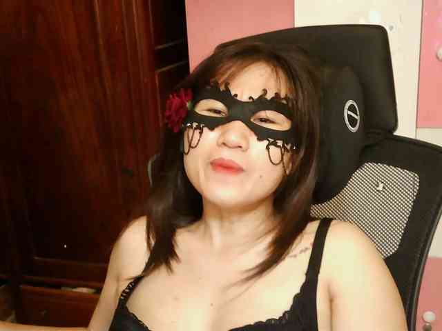 girl30slutty webcam