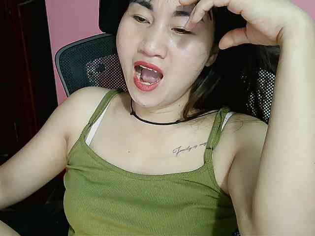 girl30slutty webcam