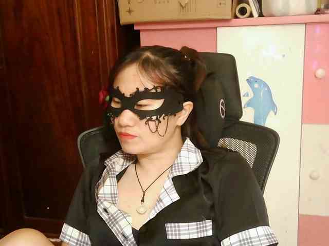 girl30slutty webcam