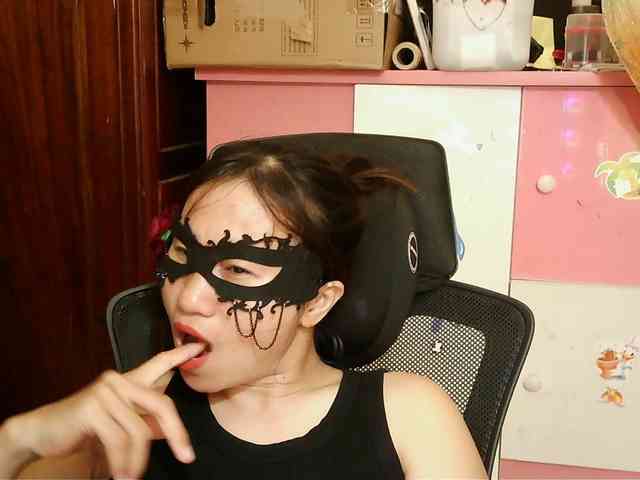 girl30slutty webcam
