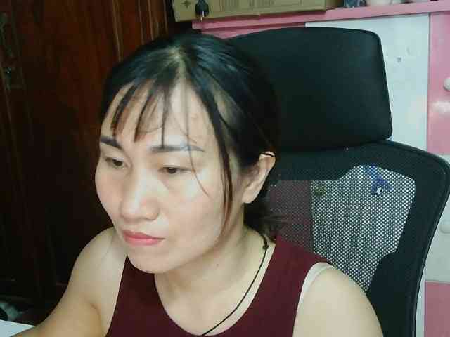 girl30slutty webcam