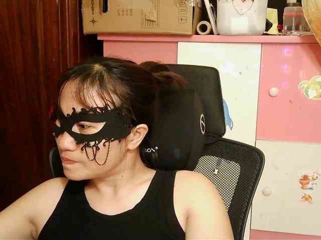 girl30slutty webcam