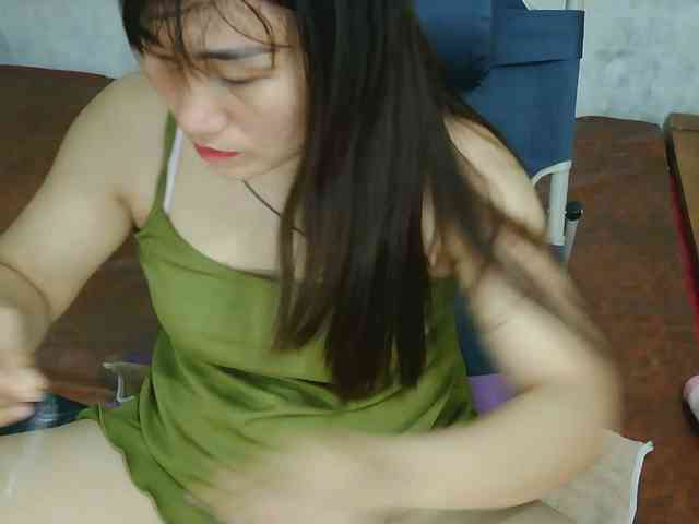 girl30slutty webcam
